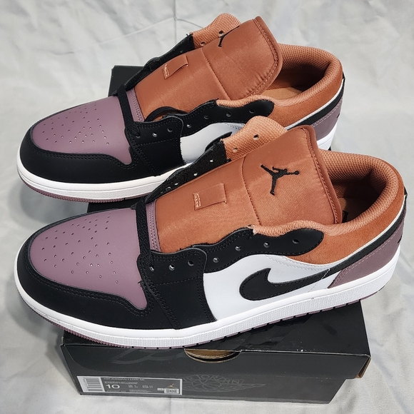 New Air Jordan 1 Low SE 'Sky J Mauve' - Picture 9 of 9